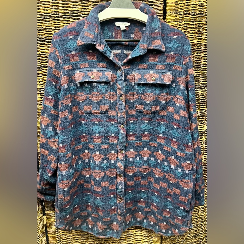 L.L. Bean Signature Multicolor Southwestern Button down- Womens Size: XLarge‎ R
